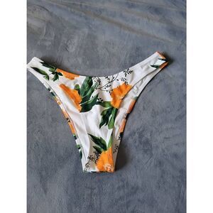 Cupshe swim bottom 